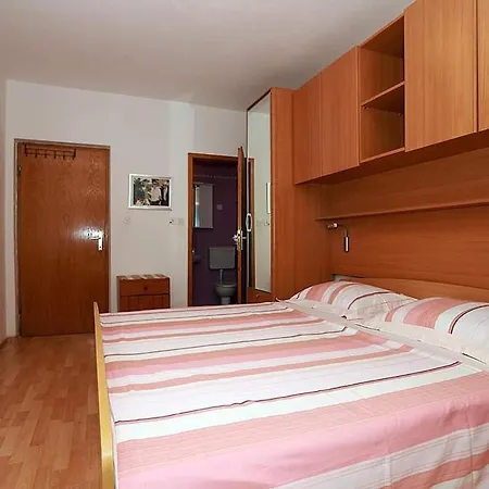 Appartement With Parking Space Baska Voda, Makarska - 10406 *