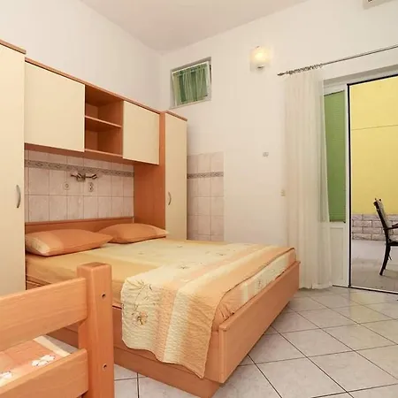 With Parking Space Baska Voda, Makarska - 10406 *